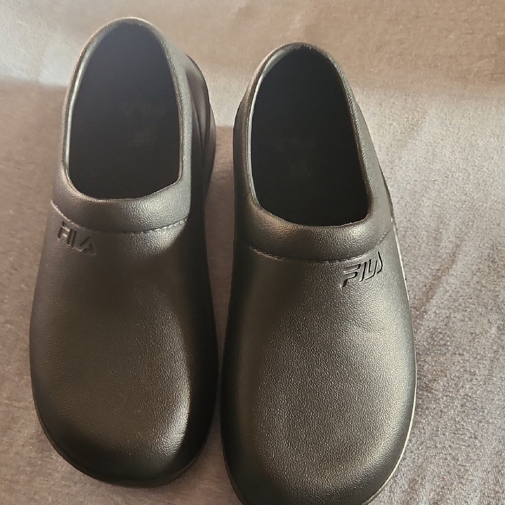 Fila Black Casual Slip-Ons